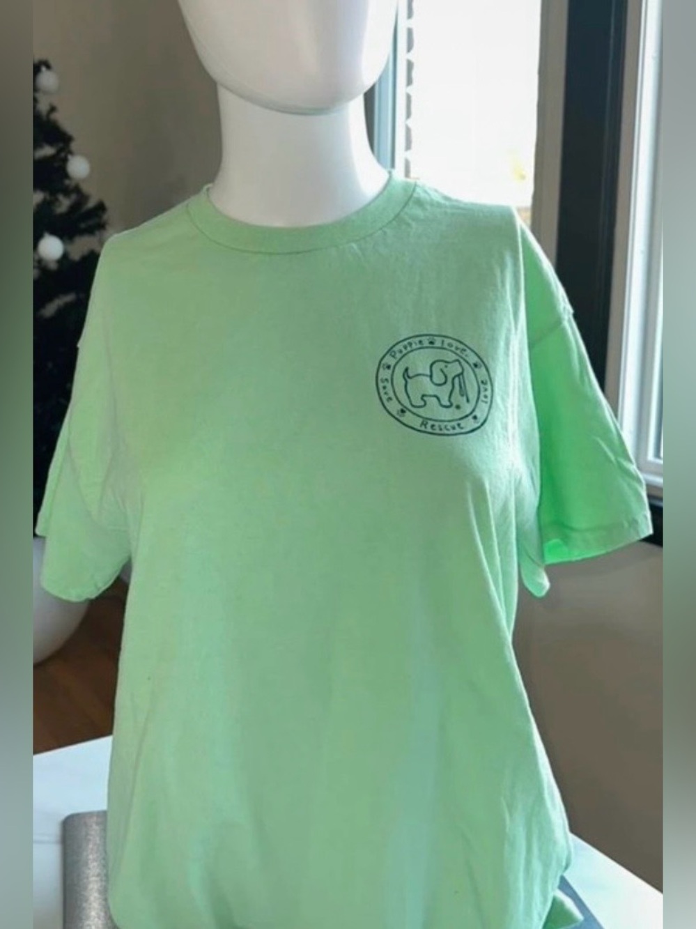 Puppie Love Rescue Light Green Pineapple Short Sleeve T Shirt Tee Size Womens M